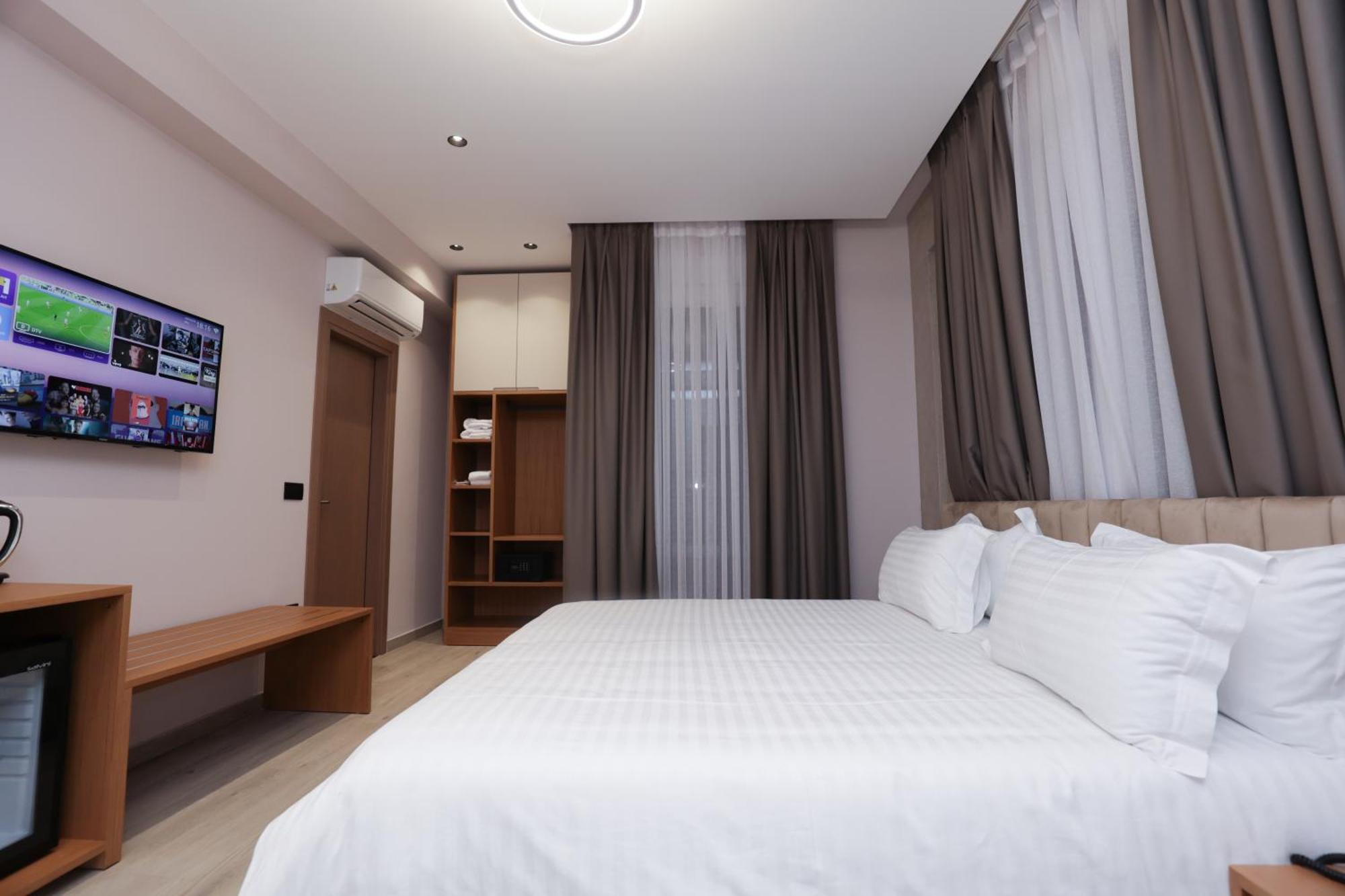 Residence Inn Tirana Kültér fotó
