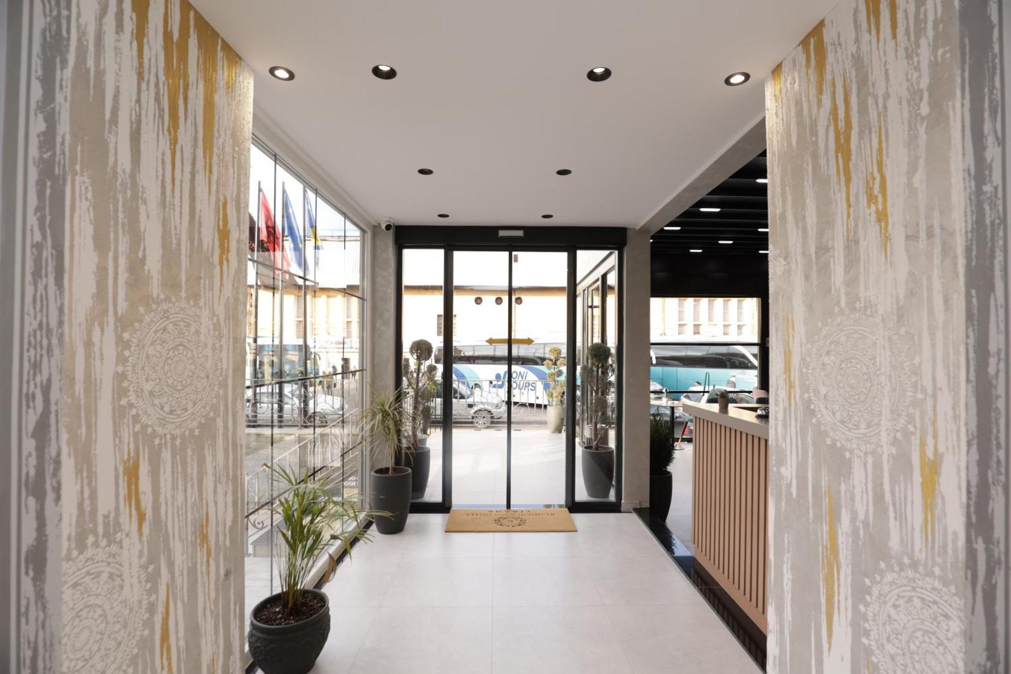Residence Inn Tirana Kültér fotó
