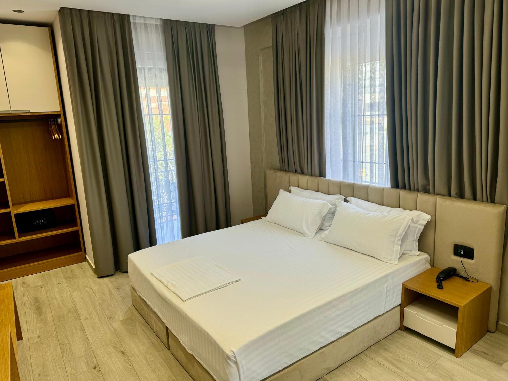 Residence Inn Tirana Kültér fotó